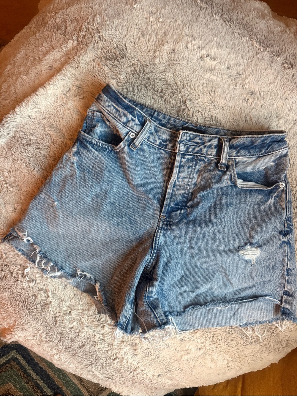 Express Distressed Denim Curvy Boyfriend Mid Rise Shorts